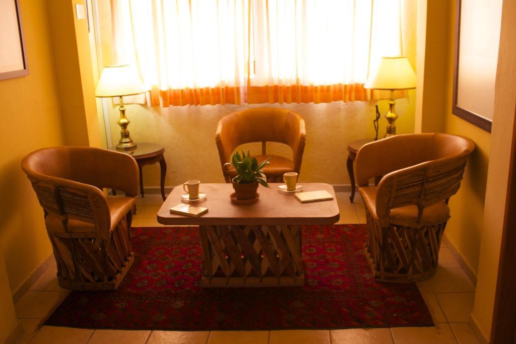 Residencia los Angeles Bed and Breakfast Guadalajara Exterior foto