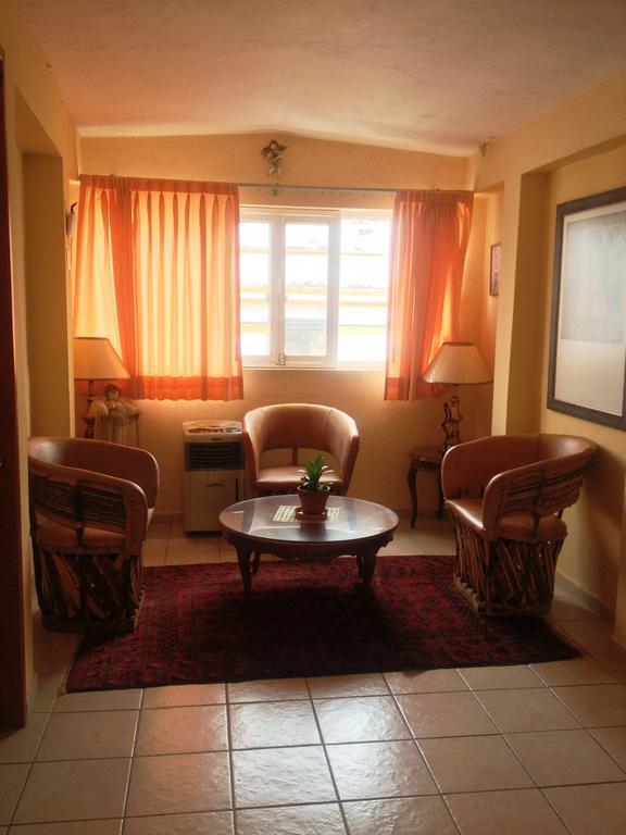 Residencia los Angeles Bed and Breakfast Guadalajara Exterior foto