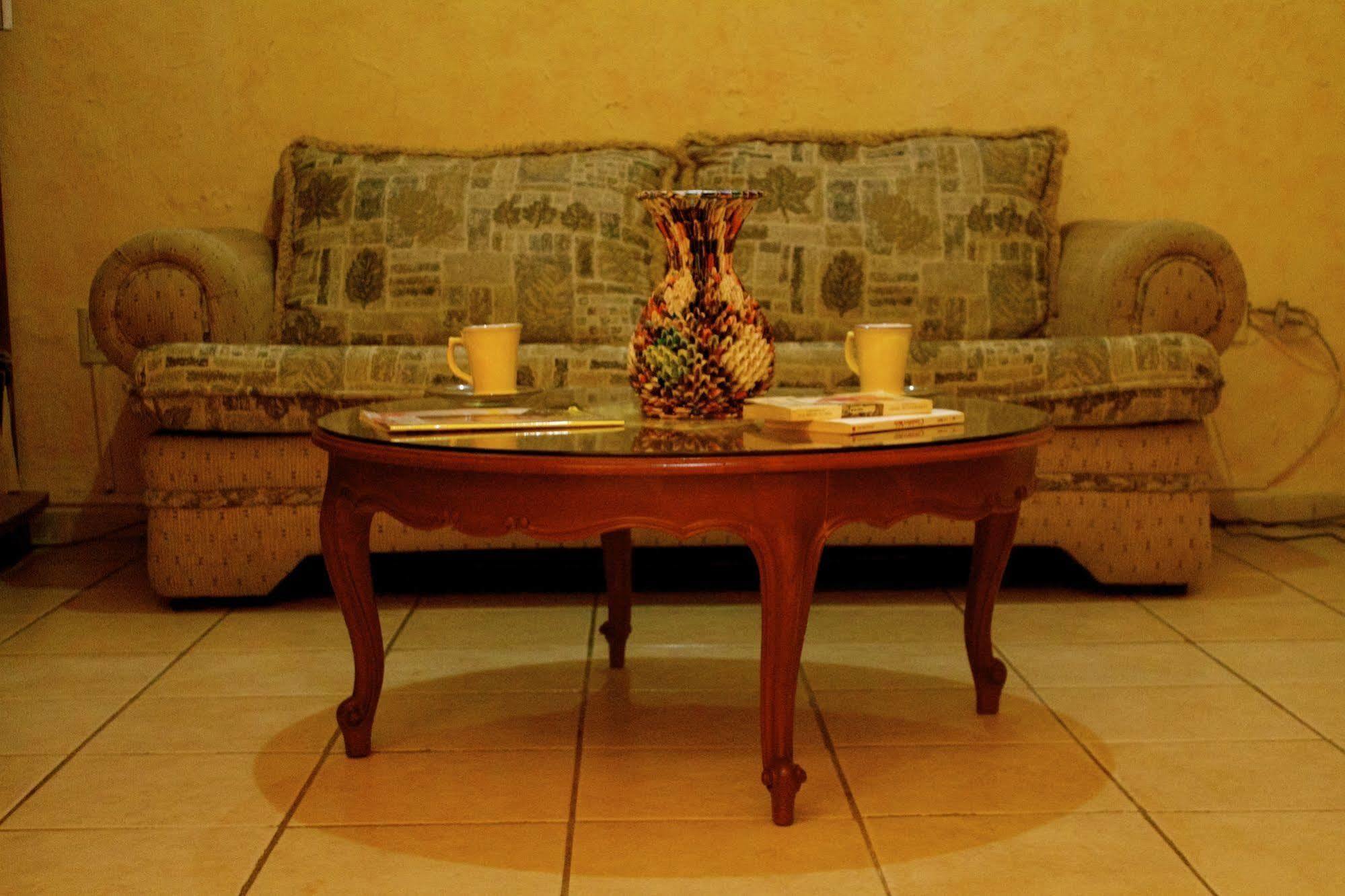 Residencia los Angeles Bed and Breakfast Guadalajara Exterior foto