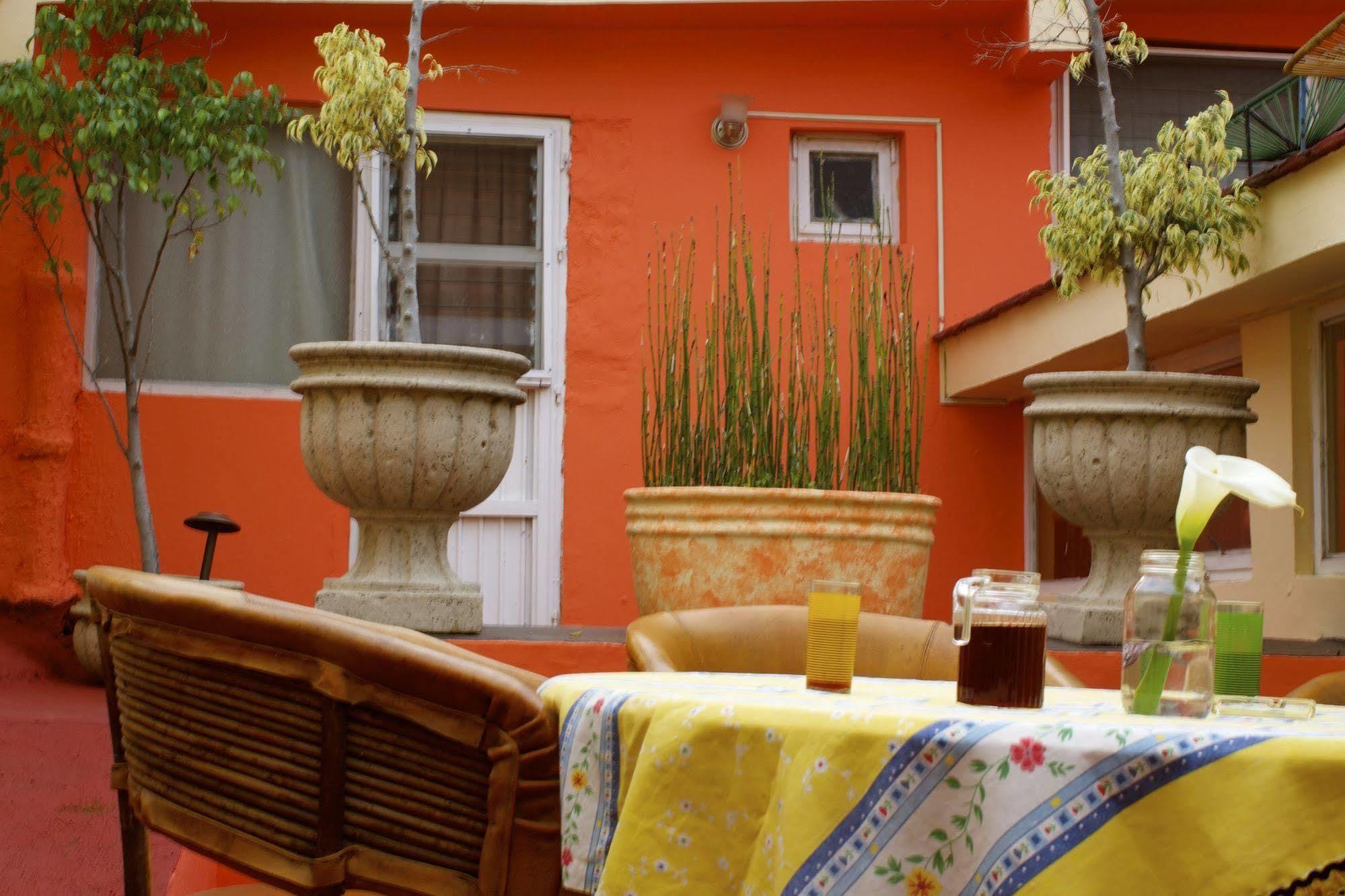 Residencia los Angeles Bed and Breakfast Guadalajara Exterior foto